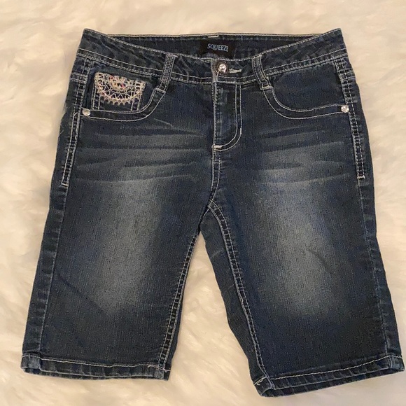 Squeeze shorts size 10 - Picture 1 of 3